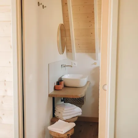 Fontaine Aux Herbes - Humulus Lupulus *